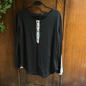 Henley T-shirt x 2  One black and one cream
